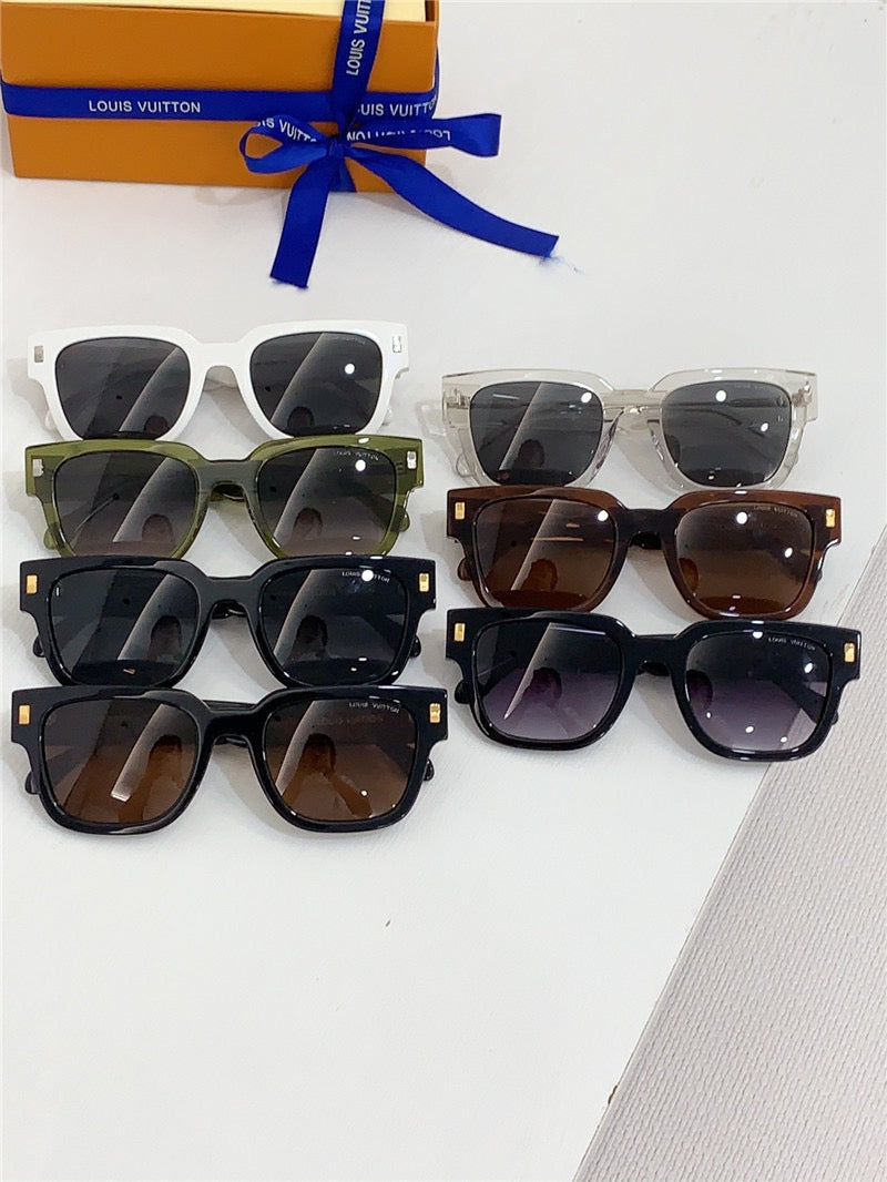 Louis Vuitton 2622E LV Escape Square Sunglasses  ✨