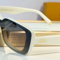 Louis Vuitton Z3165U LV Script Low Rectangle Sunglasses  ✨