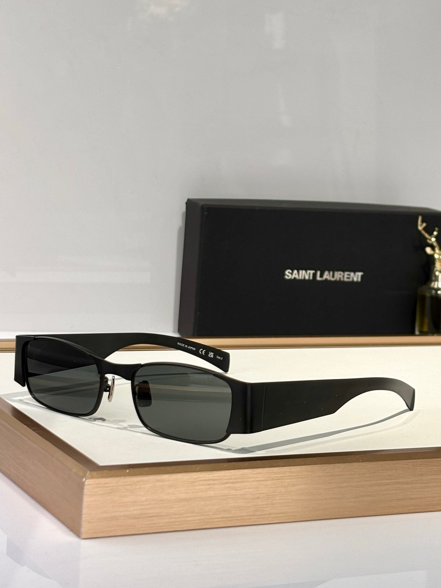 YSL Saint Laurent Women's  SL 738 Sunglasses ✨