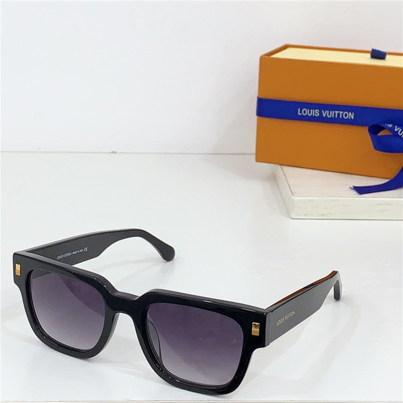 Louis Vuitton 2622E LV Escape Square Sunglasses  ✨