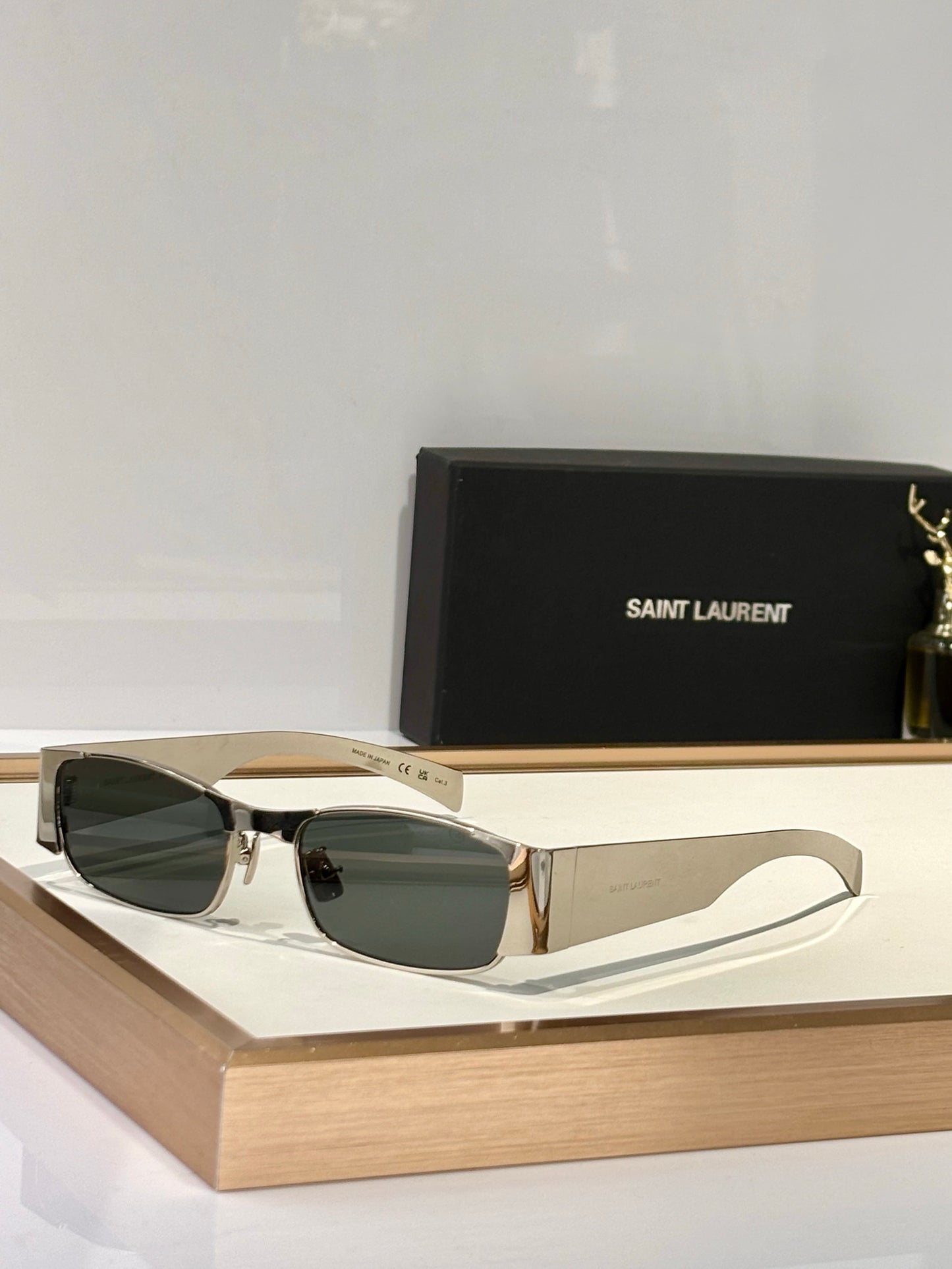 YSL Saint Laurent Women's  SL 738 Sunglasses ✨