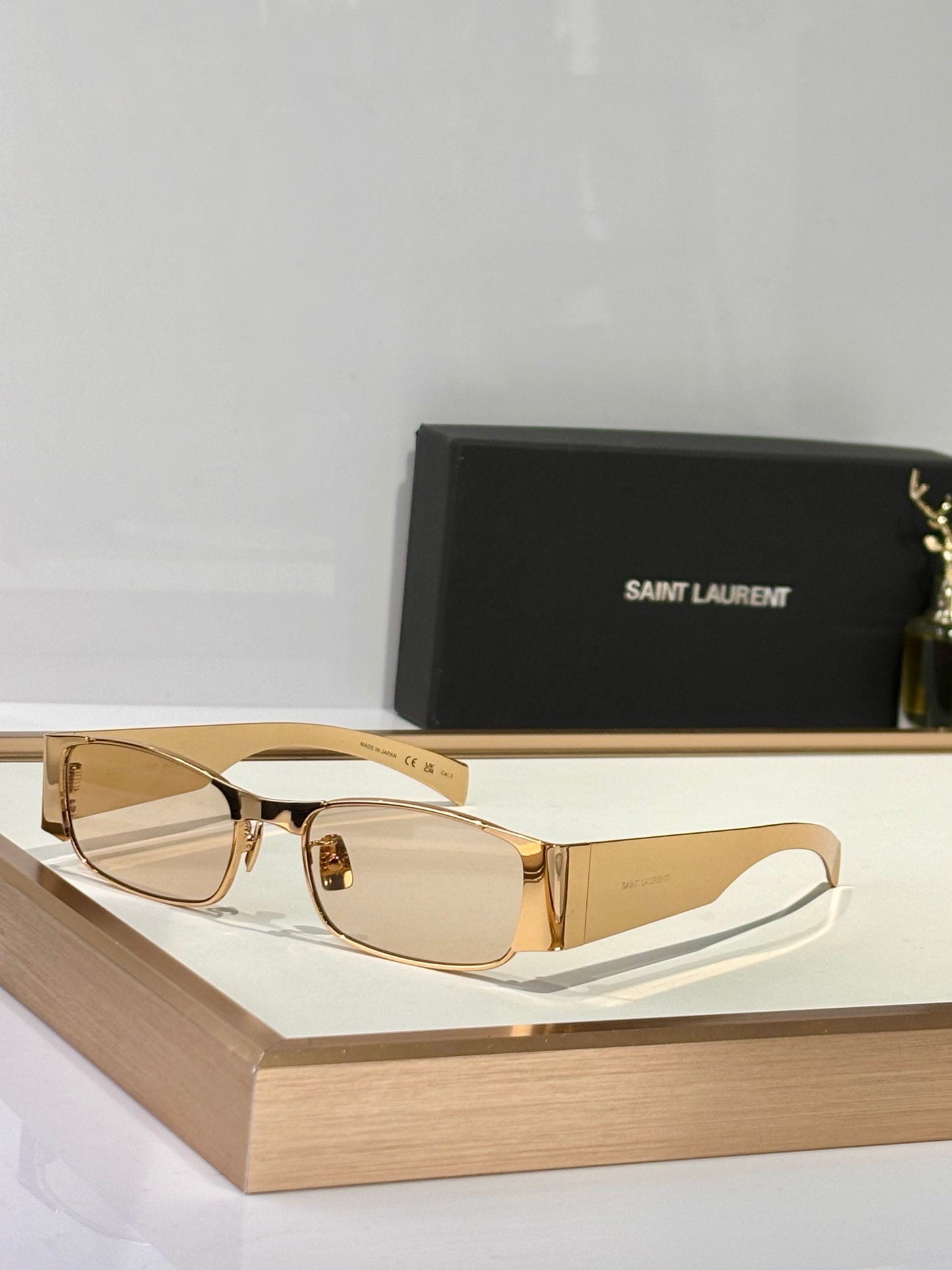 YSL Saint Laurent Women's  SL 738 Sunglasses ✨