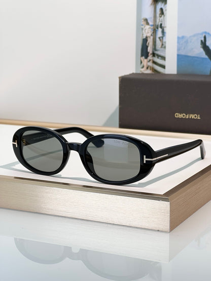 TOM FORD  Iggy TF1364 52N  As seen on KYLE Sunglasses🔱