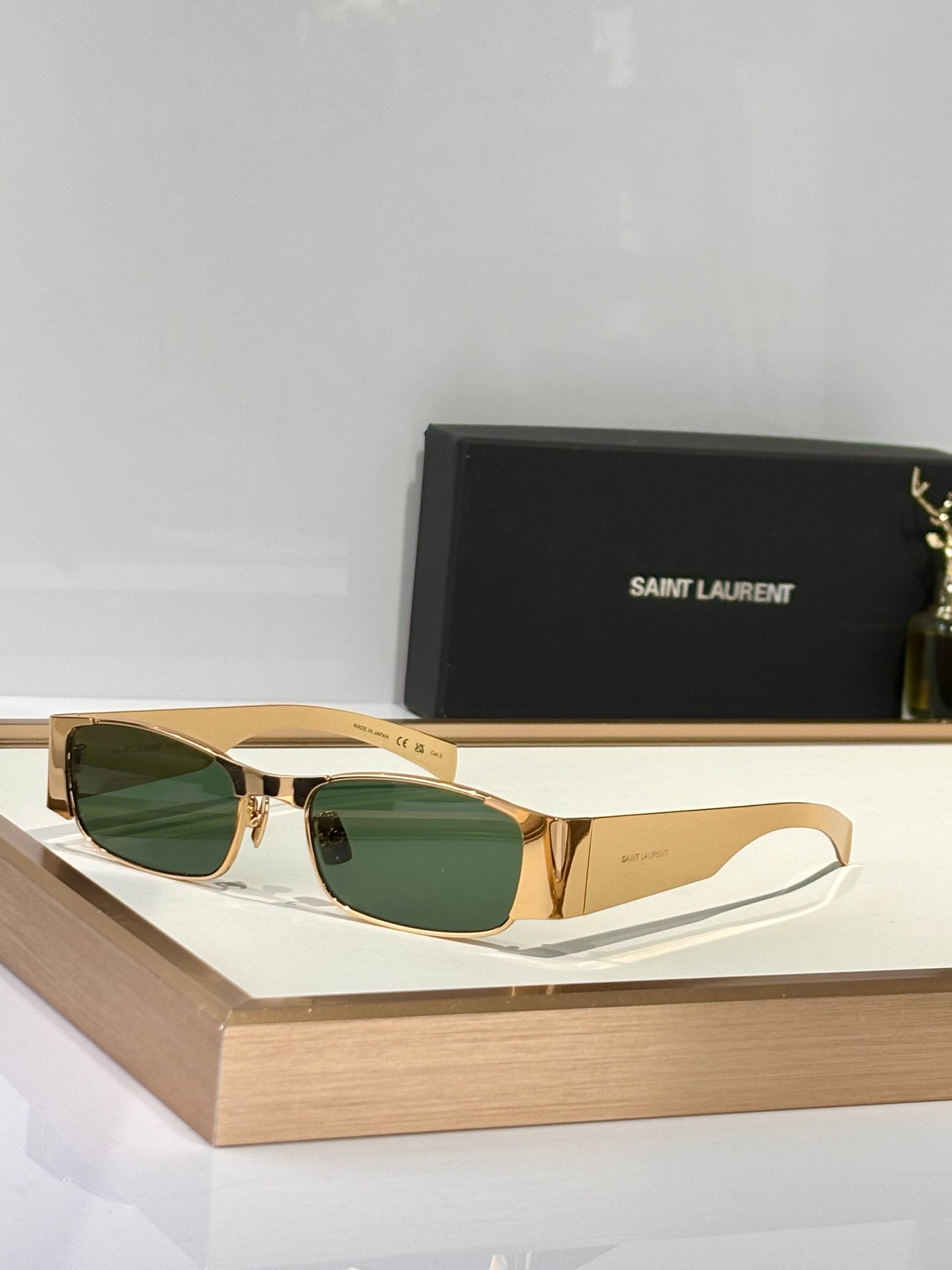 YSL Saint Laurent Women's  SL 738 Sunglasses ✨