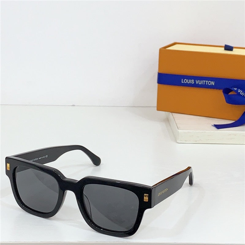 Louis Vuitton 2622E LV Escape Square Sunglasses  ✨