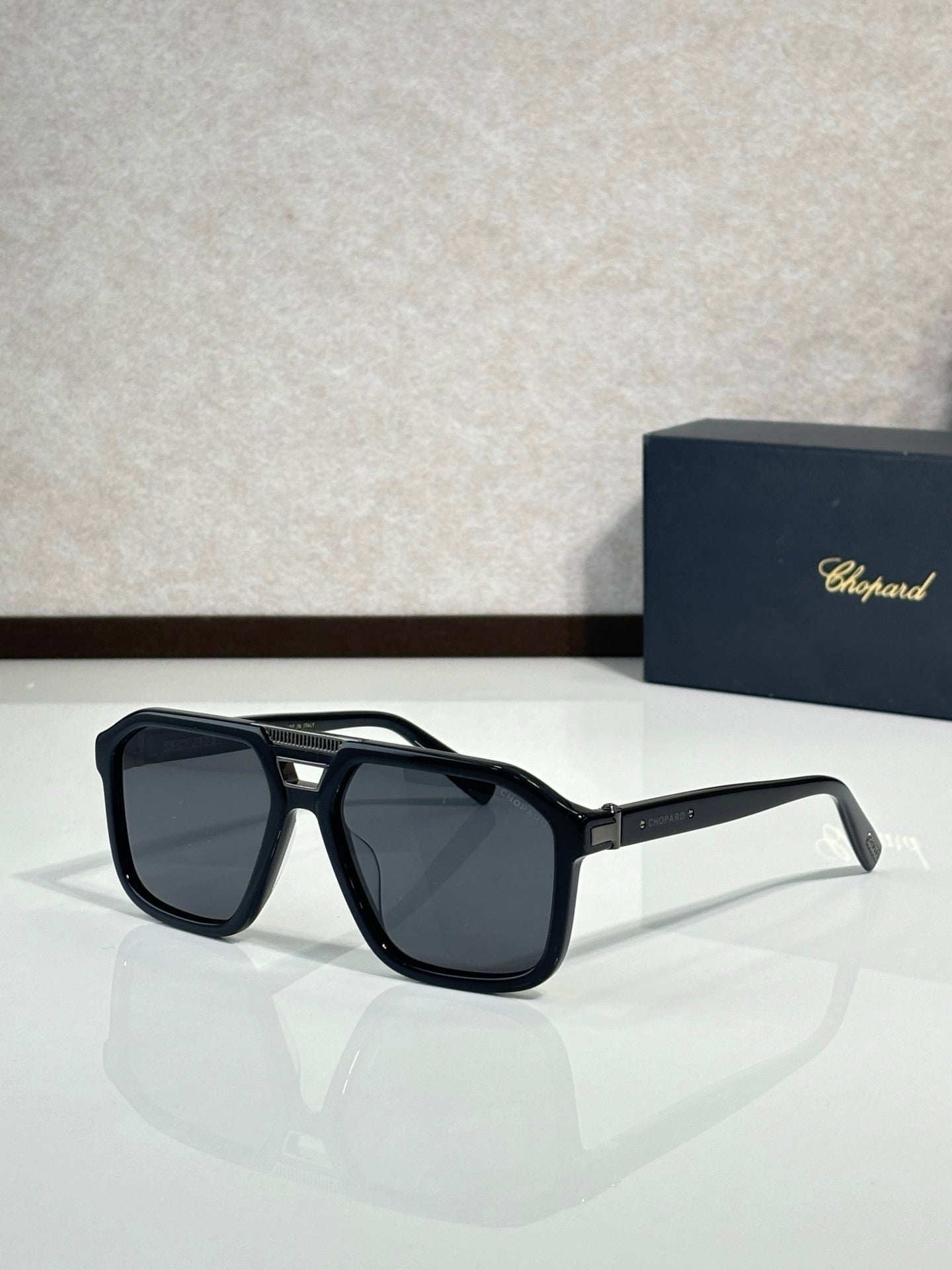 Chopard SCH374 700P Polarised Sunglasses  ✨