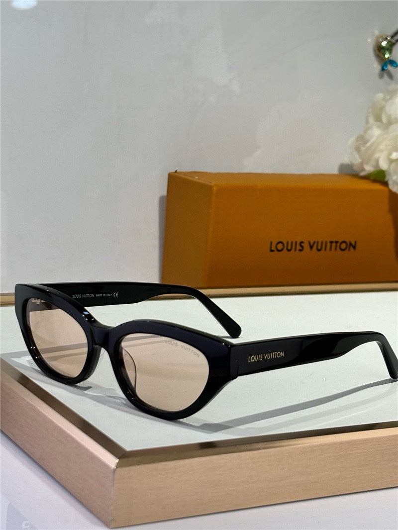 Louis Vuitton Z2481U LV Essential Cat Eye Sunglasses ✨