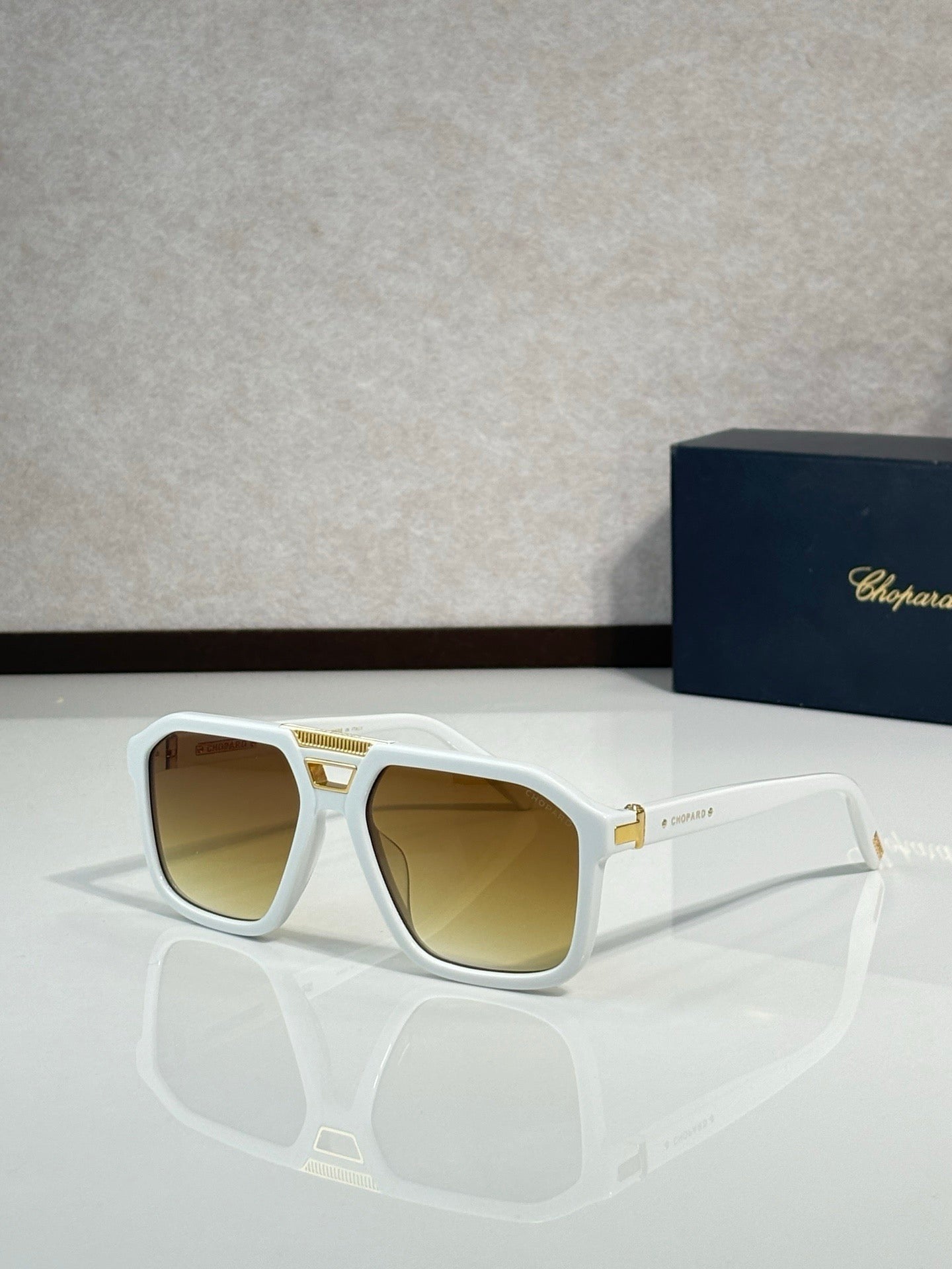 Chopard SCH374 700P Polarised Sunglasses  ✨