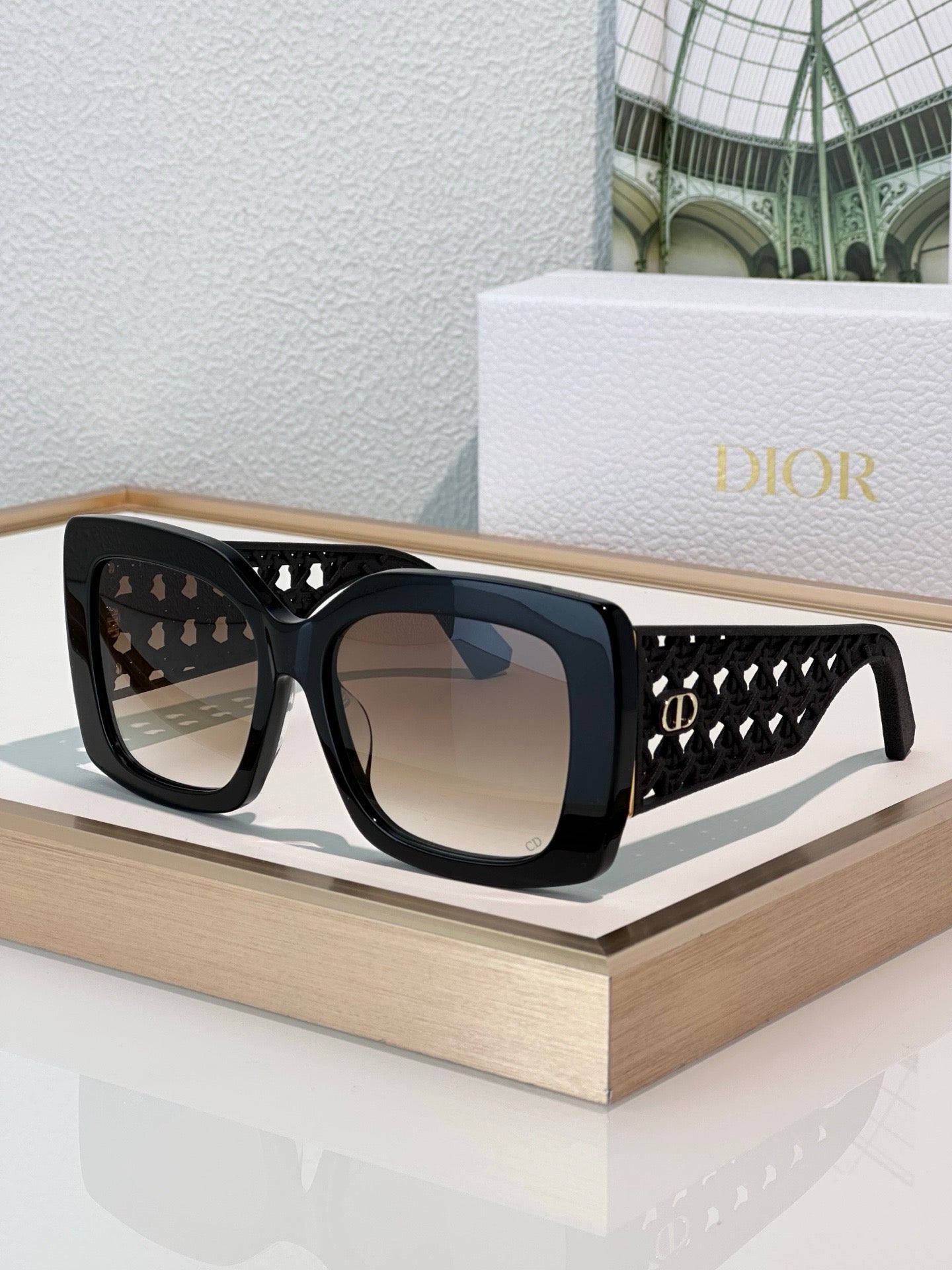 DIOR VeryDior S1F Black Square Sunglasses✨