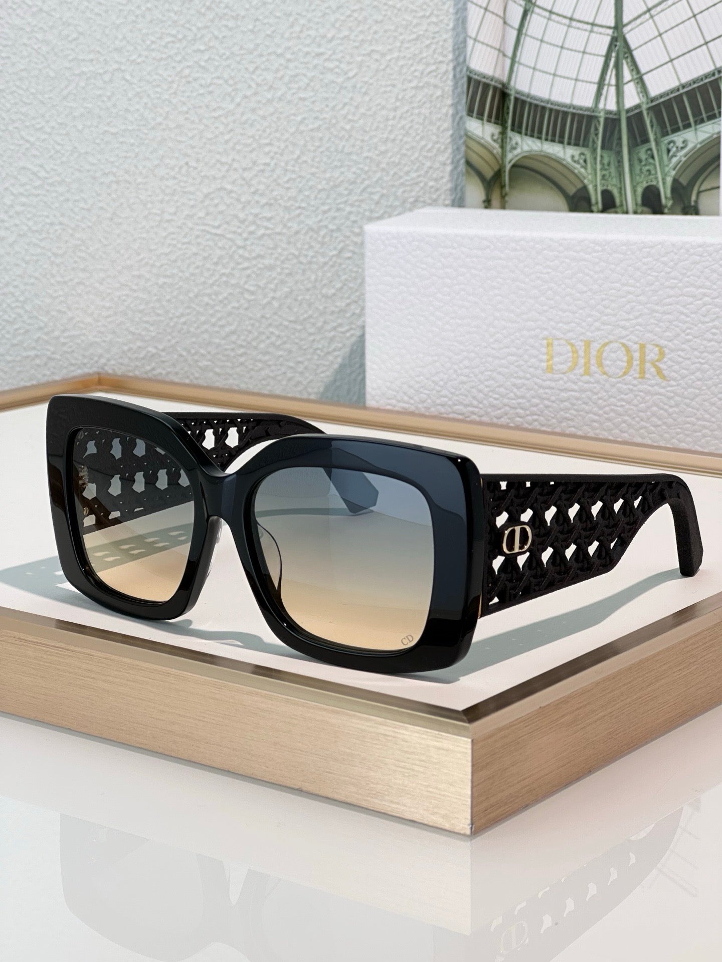 DIOR VeryDior S1F Black Square Sunglasses✨