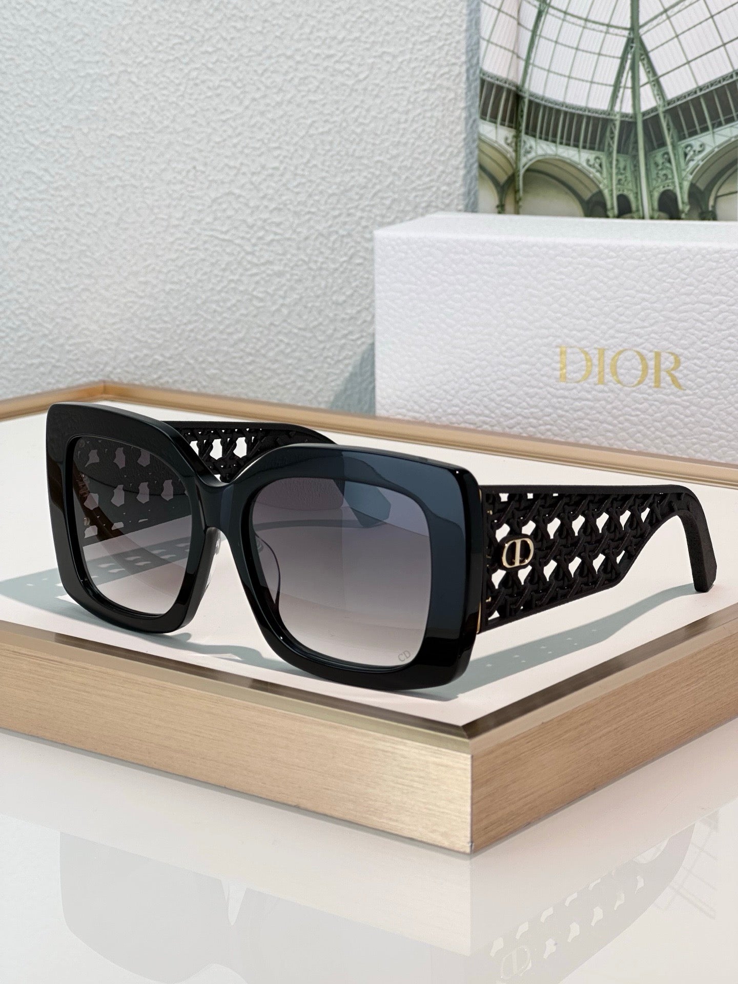 DIOR VeryDior S1F Black Square Sunglasses✨