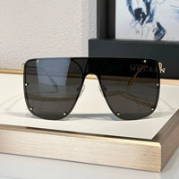 Alexander McQueen AM0313S - 002 GOLD | SUNGLASSES UNISEX 💀