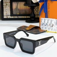 Louis Vuitton Z1579W LV Clash Square Sunglasses ✨