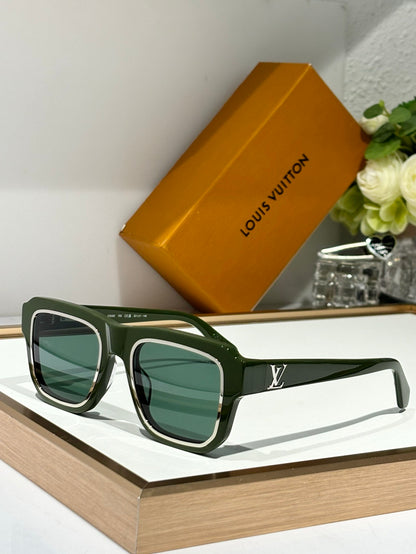 -  Louis Vuitton Z2505W LV Legacy Square Large Sunglasses ✨ - onlinechics.com