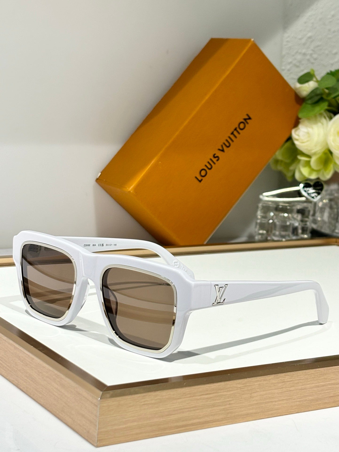 -  Louis Vuitton Z2505W LV Legacy Square Large Sunglasses ✨