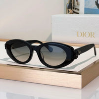 DIOR Dior Clover B1F Transparent Pink Oval  Sunglasses✨