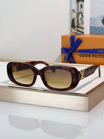 Louis Vuitton Z3013U LV Go-14 Oval Sunglasses  ✨ - onlinechics.com