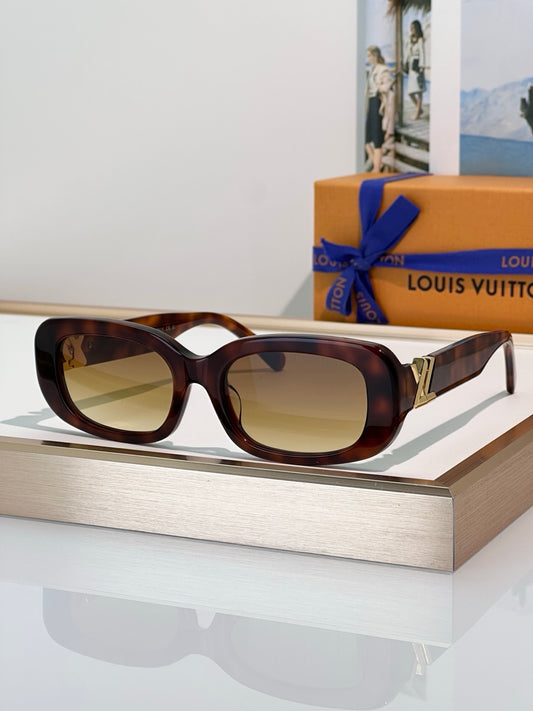 Louis Vuitton Z3013U LV Go-14 Oval Sunglasses  ✨ - onlinechics.com