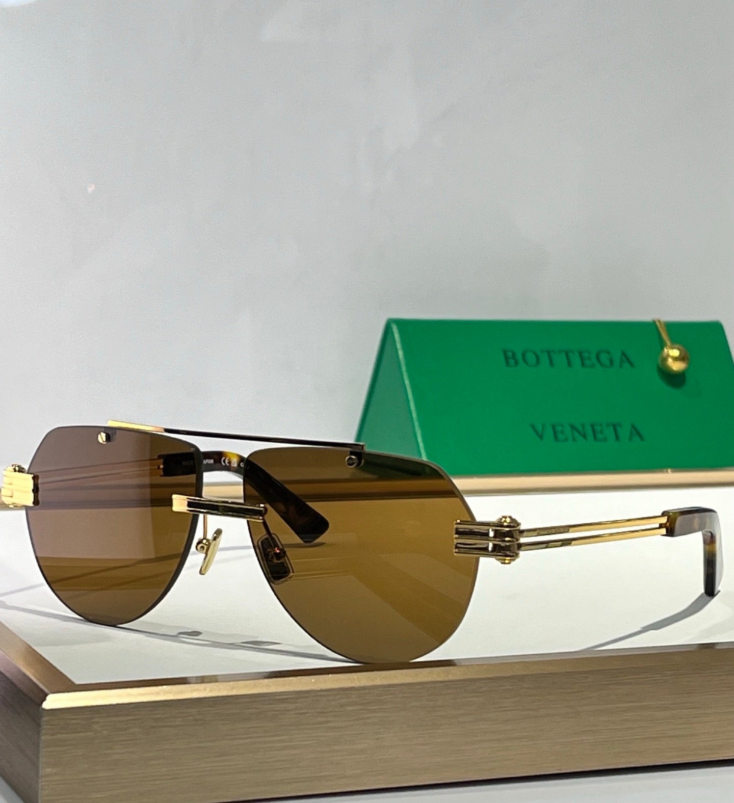 BOTTEGA VENETA BV1342S  Unisex Sunglasses💚