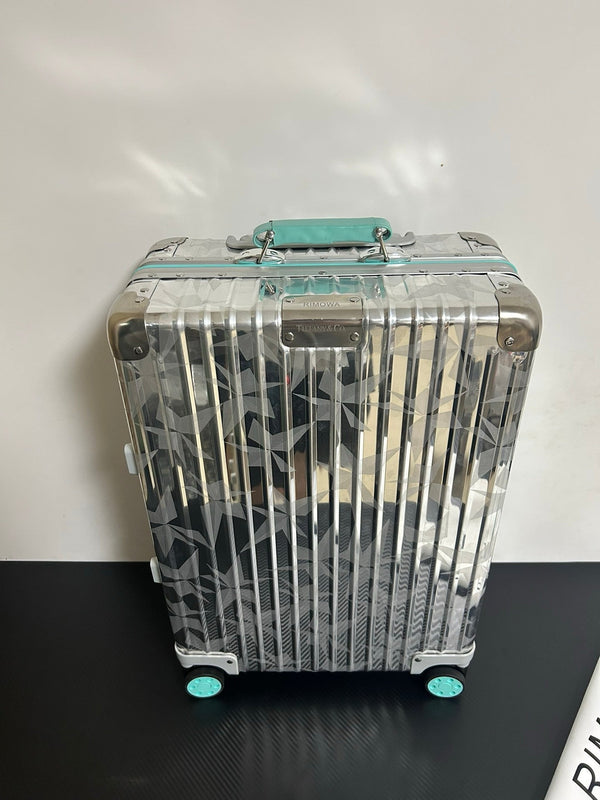 RIMOWA Rimowa x Tiffany & Co. Rock Cut Cabin Suitcase🛩️
