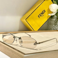 Fendi First FE4075US sunglasses in metal oval shape Women's✨