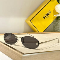 Fendi First FE4075US sunglasses in metal oval shape Women's✨