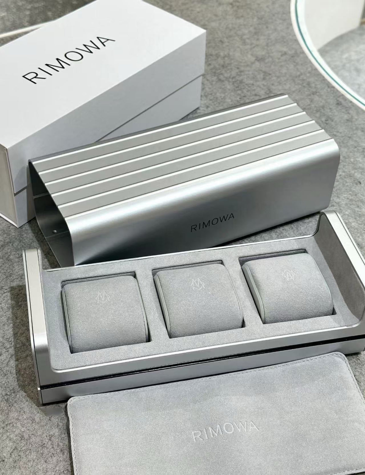 RIMOWA Original Series - Aluminium-Black-Titanium Watch Case 🛩️