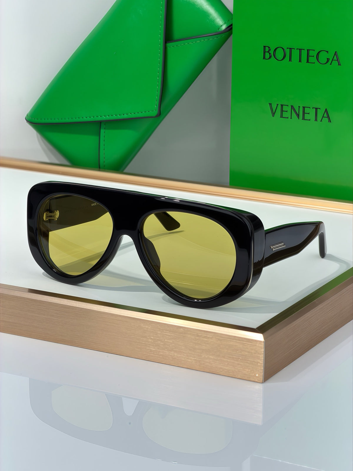 BOTTEGA VENETA BV1362S 005 - As Seen On Rihanna 💚