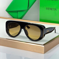 BOTTEGA VENETA BV1362S 005 - As Seen On Rihanna 💚