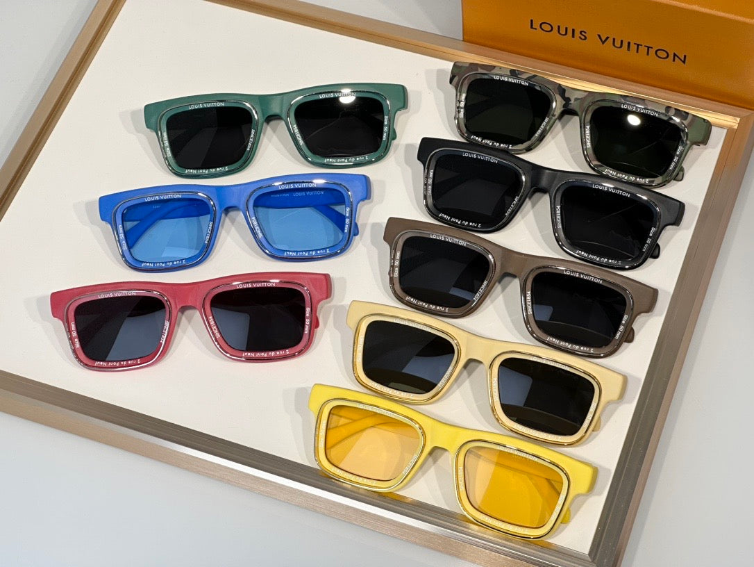 Z2442U Louis Vuitton Super Vision Square Sunglasses ✨