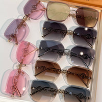 Louis Vuitton Z3407U LV Jewel Pearl Square Sunglasses ✨