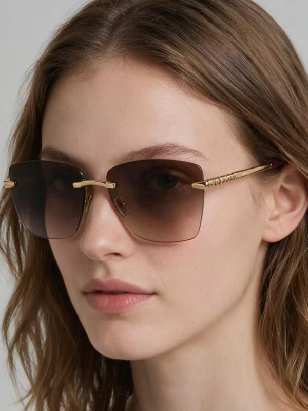 Bvlgari BV40107USerpenti Geometric Sunglasses ✨