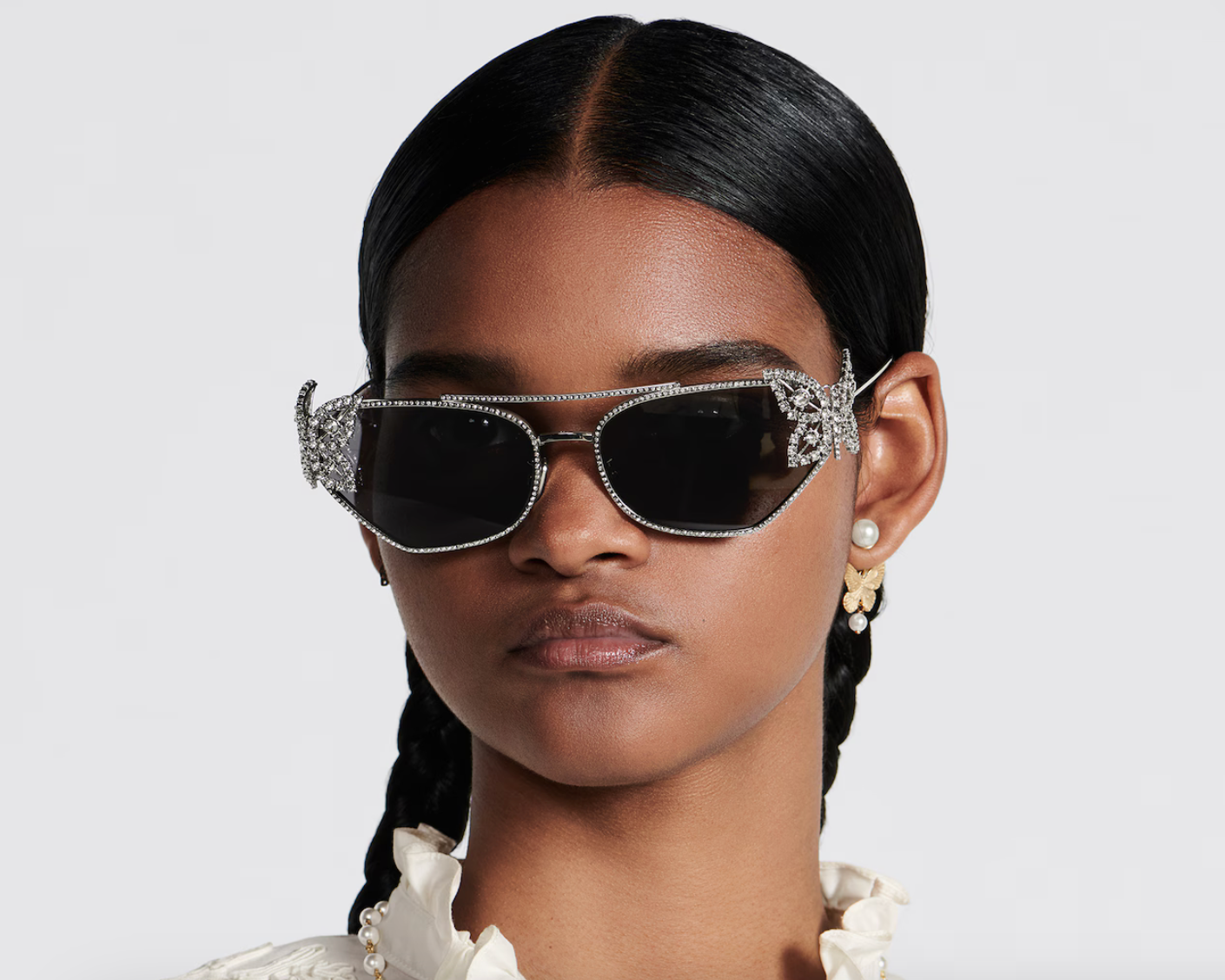 - DIOR DiorFantastica B1U Butterfly Sunglasses with Swarovski® Crystals 💎