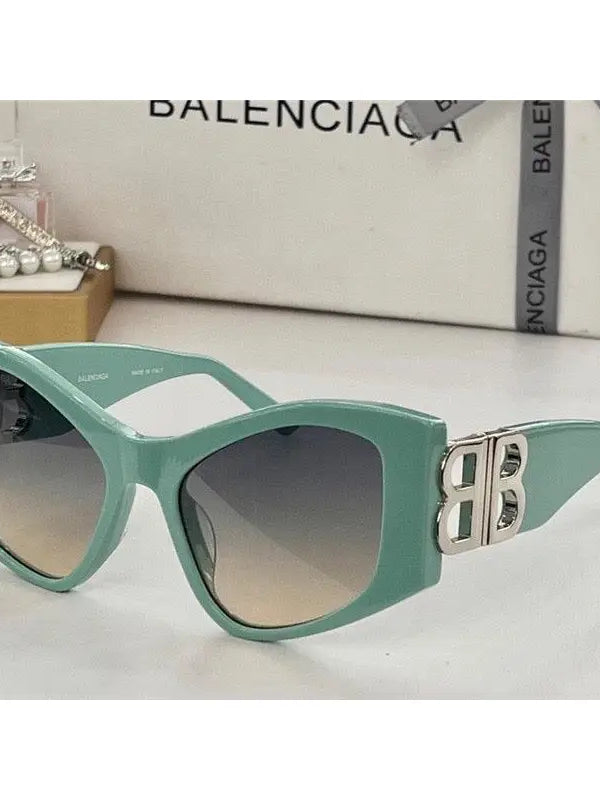 Balenciaga Eyewear Dynasty D-frame sunglasses ✨