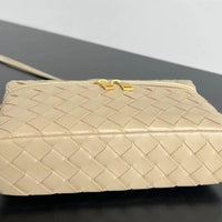 Bottega Veneta Bang Bang Vanity Case in Intrecciato Leathers 💚