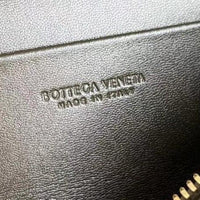 Bottega Veneta Bang Bang Vanity Case in Intrecciato Leathers 💚