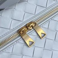 Bottega Veneta Bang Bang Vanity Case in Intrecciato Leathers 💚