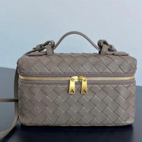 Bottega Veneta Bang Bang Vanity Case in Intrecciato Leathers 💚