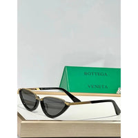 Bottega Veneta BV 1346S 001 Sunglasses 💚
