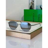 BOTTEGA VENETA BV1966S 001 - As Seen On Ali Larter Sunglasses💚