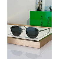 BOTTEGA VENETA BV1966S 001 - As Seen On Ali Larter Sunglasses💚