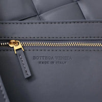 Bottega Veneta Classic size Padded Cassette leather bag 💚