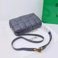 Bottega Veneta Classic size Padded Cassette leather bag 💚