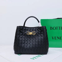 Bottega Veneta Medium Andiamo leather bag 💚