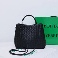 Bottega Veneta Medium Andiamo leather bag 💚