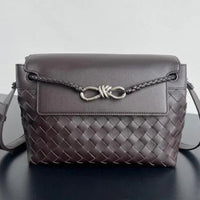 Bottega Veneta  Small Andiamo Messenger Bag in Intrecciato Leathers 💚