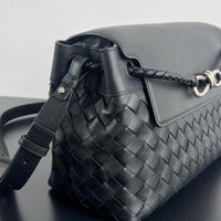 Bottega Veneta  Small Andiamo Messenger Bag in Intrecciato Leathers 💚