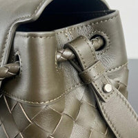 Bottega Veneta  Small Andiamo Messenger Bag in Intrecciato Leathers 💚