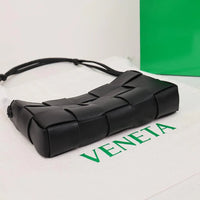 Bottega Veneta Small Cassette Small Intreccio leather bag 💚