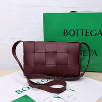 Bottega Veneta Small Cassette Small Intreccio leather bag 💚